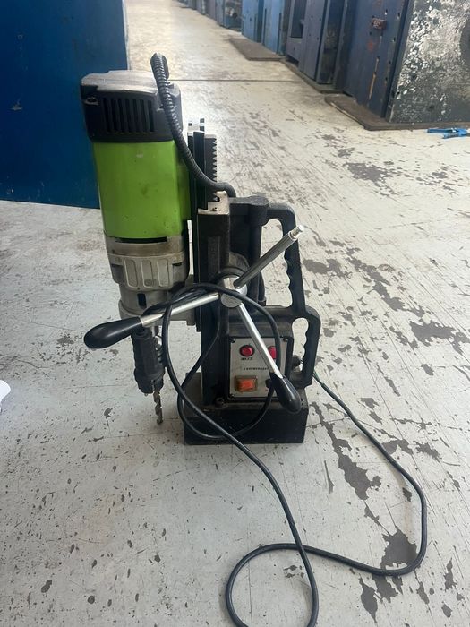 Сверлильный станок