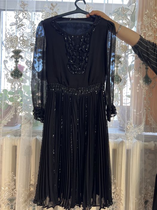 Вечерние платья