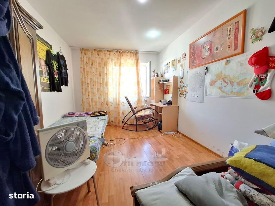 Nicolina 1, apartament 2 camere, decomandat, baie cu geam, 46 mp, se a