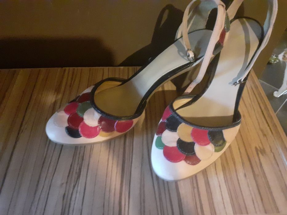 Дамски обувки