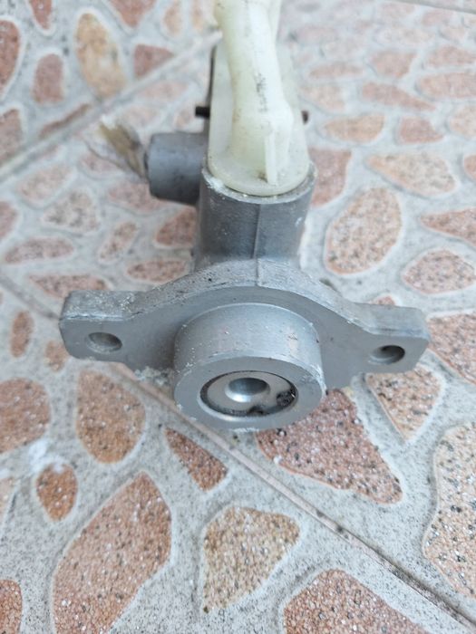 Спирачна помпа Nisan Almera 2.2 отлична и надеждна