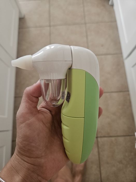 Бебешки аспиратор за нос