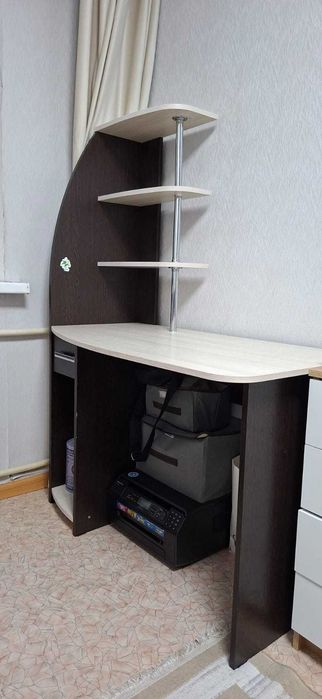 Продам Диван и Компьютерный стол
