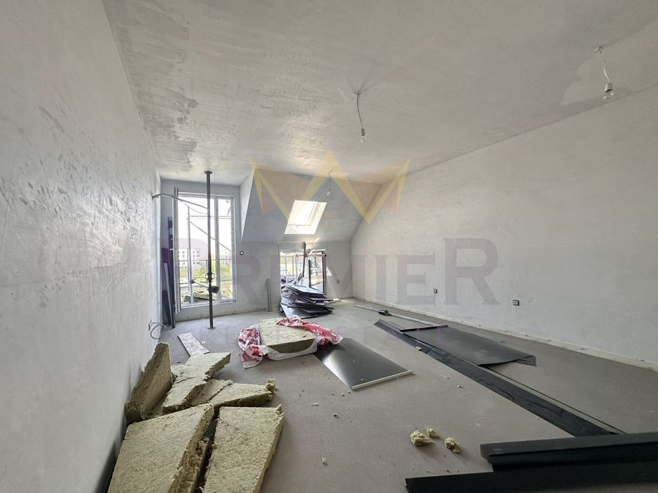 Продава се Тристаен апартамент в Пловдив, Остромила - 115 кв.м за 627 €/кв.м - Снимка #4