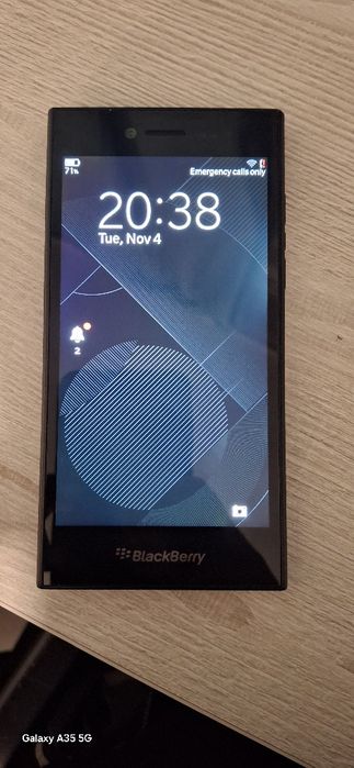 Vând BlackBerry Leap STR 101-1