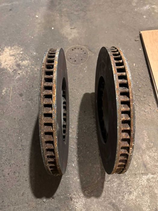 Порше Кайен турбо  дискове