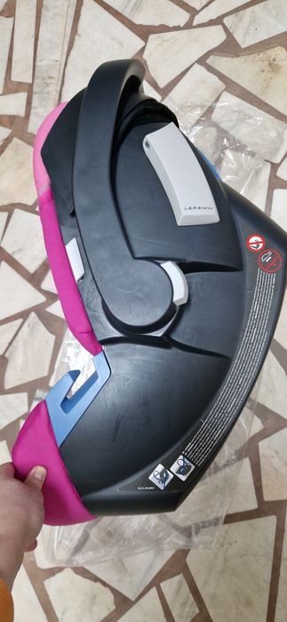 Vând scoica Cybex aton 5 + adaptori scoica pt căruț