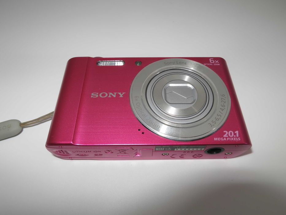 Sony Cyber-shot DSC W810 ултра компактен цифров фотоапарат розов цвят, дигитална камера, КАТО НОВА, пълен комплект, работи перфектно