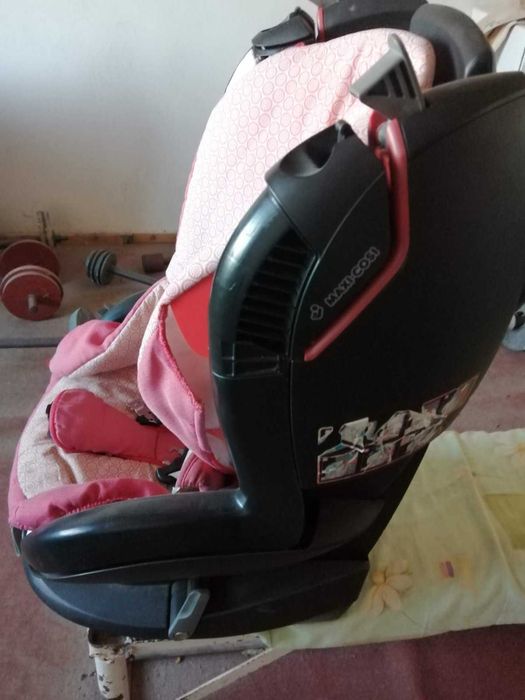 Продавам бебешко столче за автомобил Maxi cosi