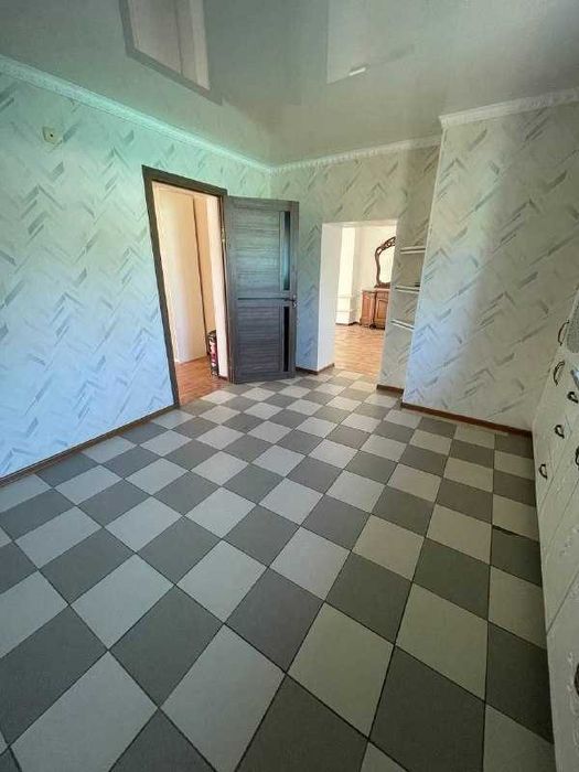 Продам дом 11 микрорайон.
