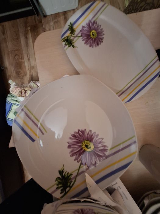 Продам табаки и сервиз