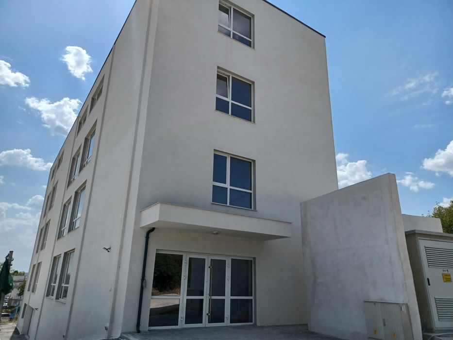 Продава се Промишлена сграда в Варна, Западна промишлена зона - 325 кв.м за 924 €/кв.м - Снимка #4