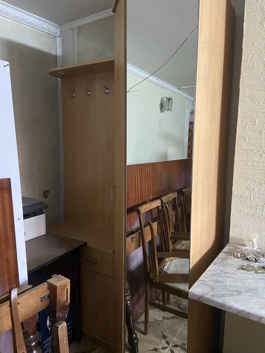 Прихожую продам бежевого цвета