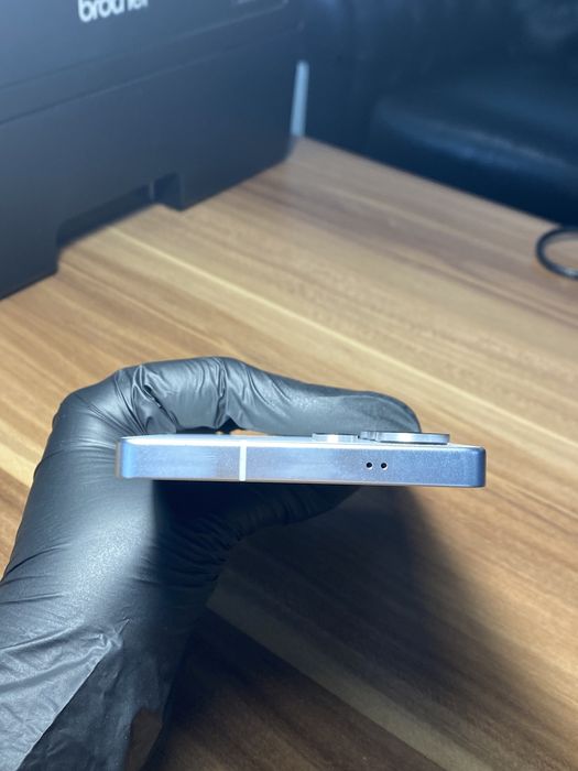 Samsung Galaxy s25 ultra • 512 GB • Titanium Whitesilver