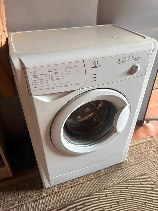 Стиральная машина Indesit