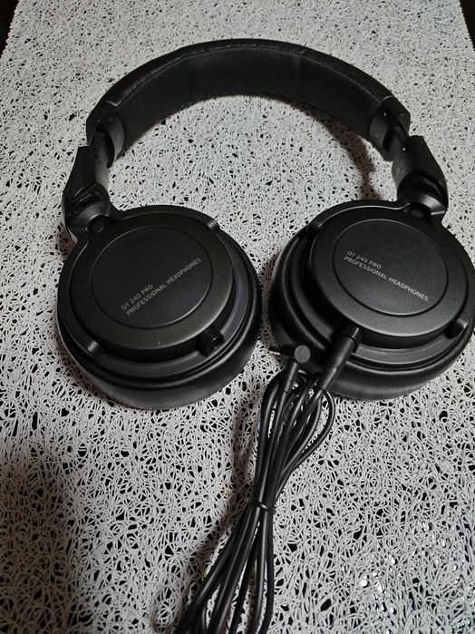 Căști Beyerdynamic DT 240 PRO