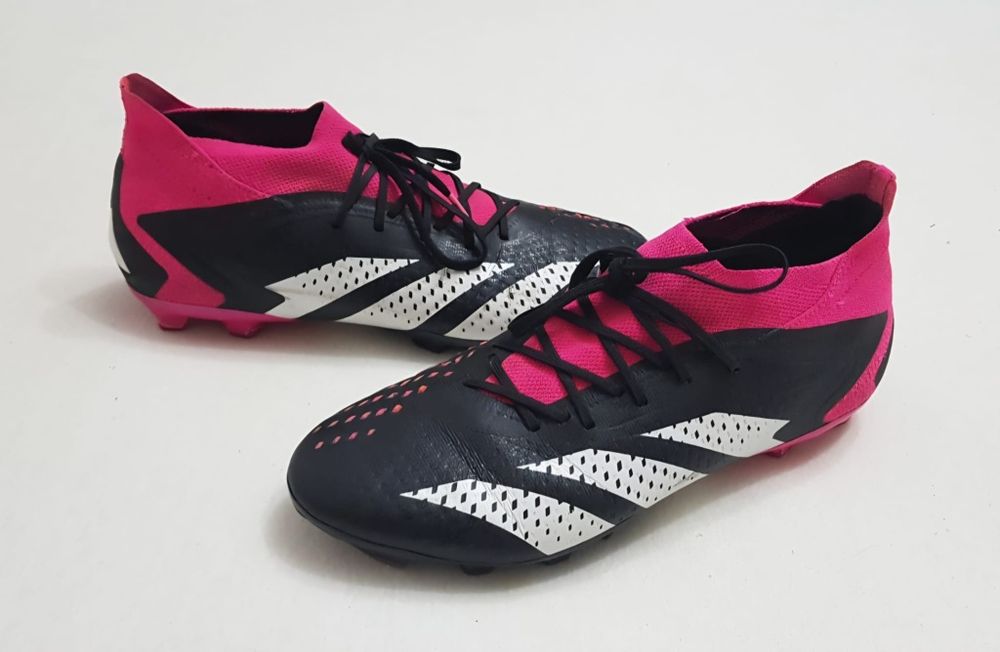 Ghete fotbal Adidas Predator Accuracy.1 Low Fg negru roz, crampoane Nr. 43