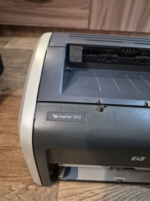 Продам принтер  Hp 1010