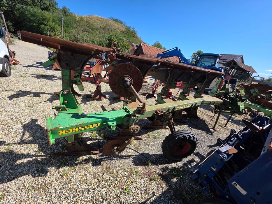 Plug 5 brazde reversibil hidraulic Gassner 5 trupițe plug 5 cormane