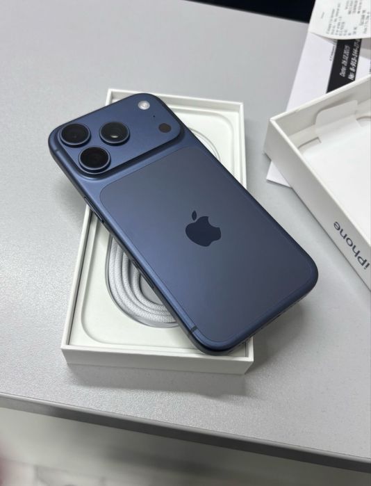Iphone 17 pro на 256gb