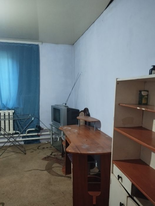 Двухкомнатная времянке,в городе.