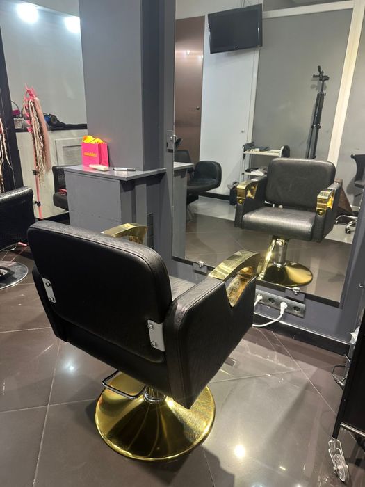 Сдам в аренду место для парикмахера