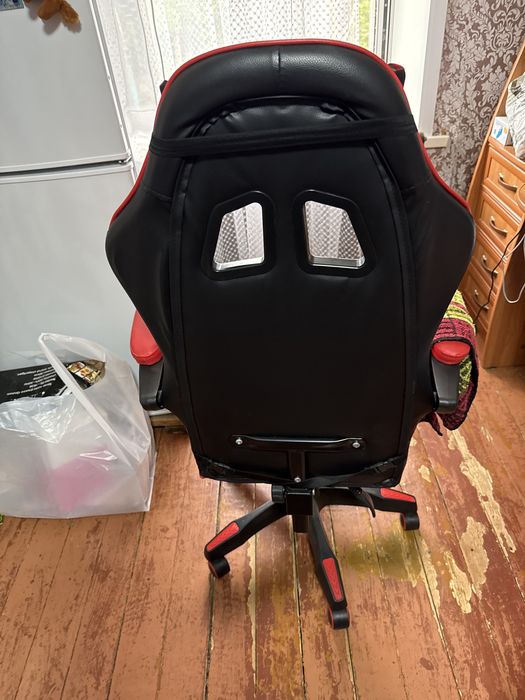 Продам игровое кресло