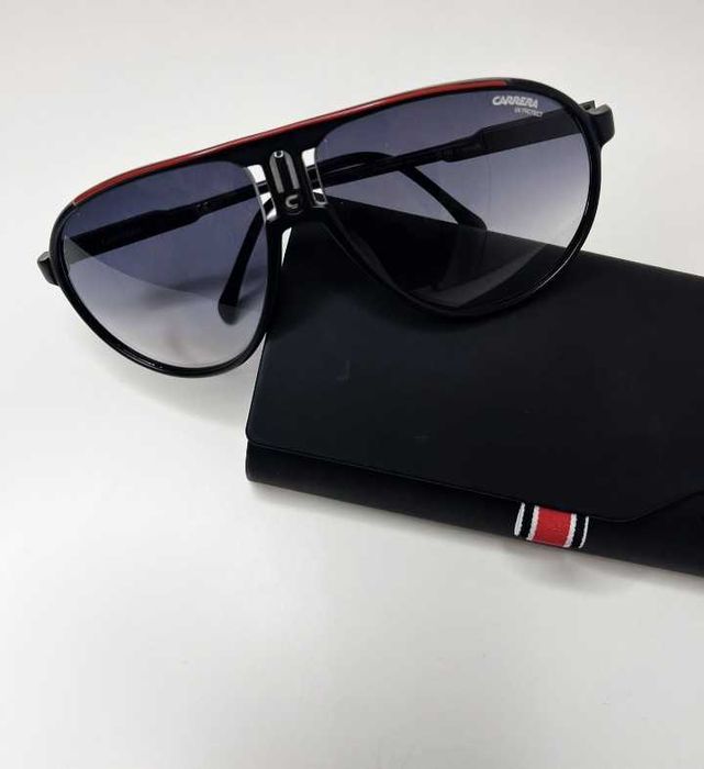 Слънчеви очила Carrera