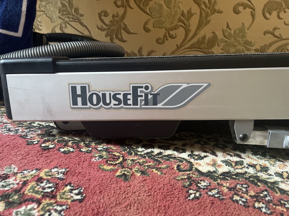 Продам беговую дорожку