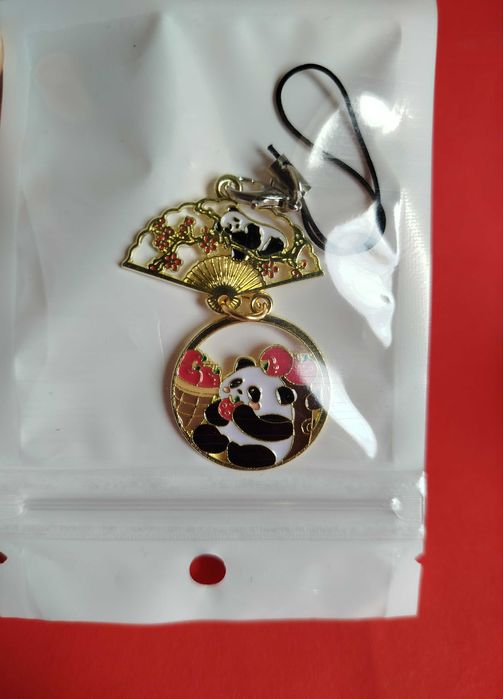 Подвески и брелок панда