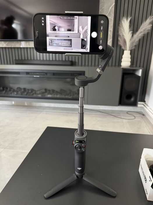 DJI osmo mobile 6