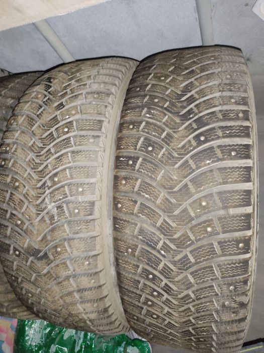 Продам зимние шины Мишлен