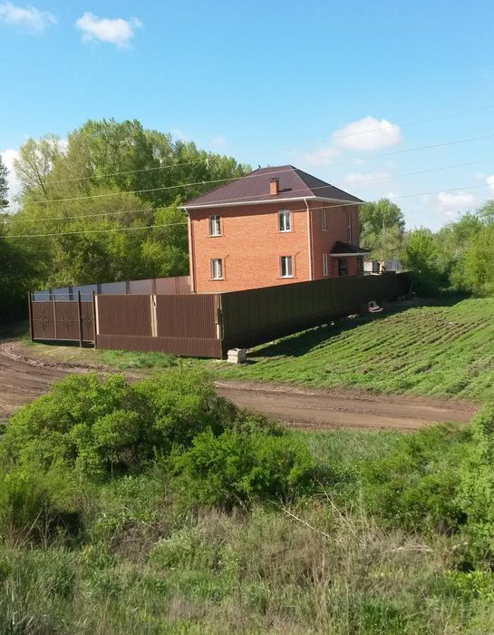 Продам 2х эт. дом 246м2