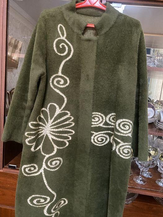 Кардиган в хорошеем состоянии