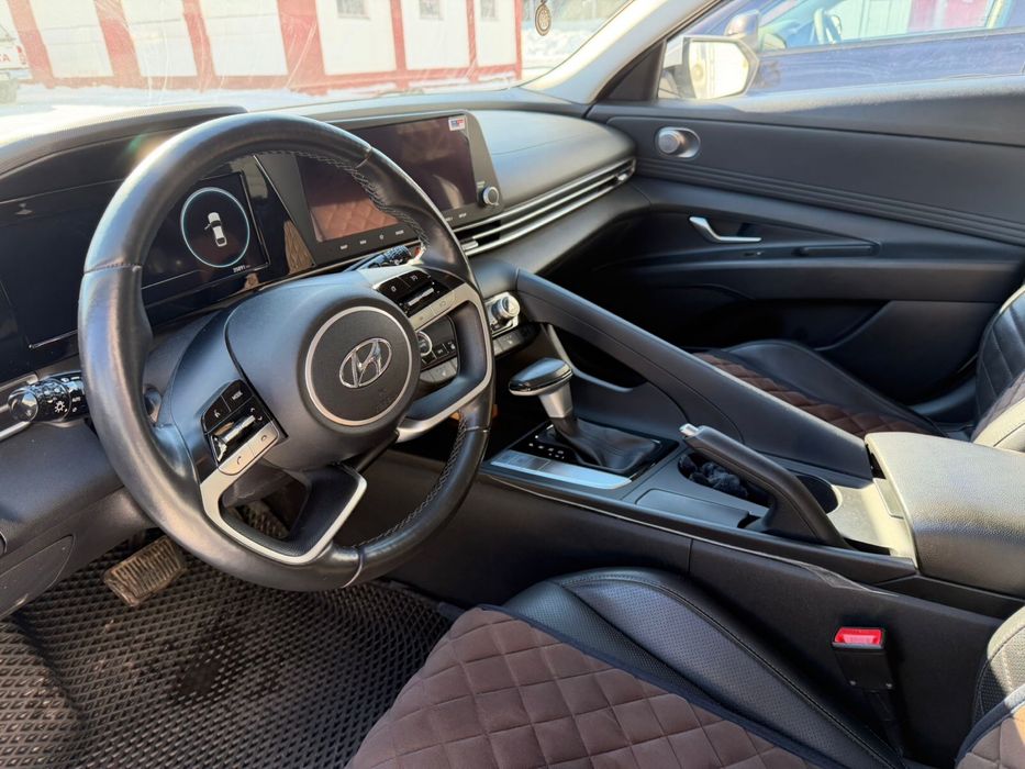 Huyndai Elantra 2023