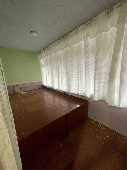 Продаётся квартира 4 комнатная, 1-54-22