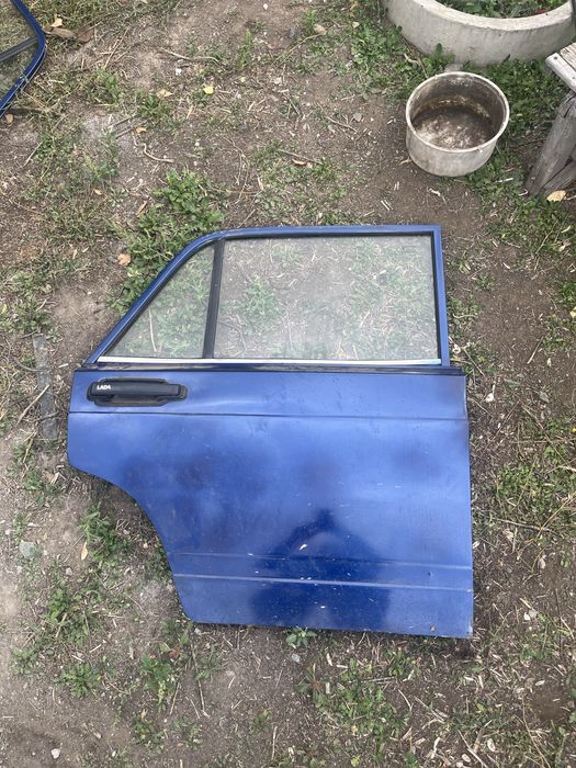 Продам двери ваз 2107 и 2105