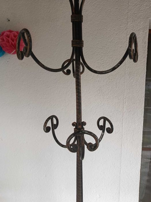 Cuier din fier forjat