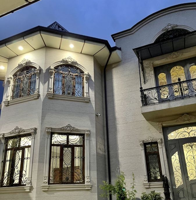 Евро участка сотилади Паркенский кучасида!!!