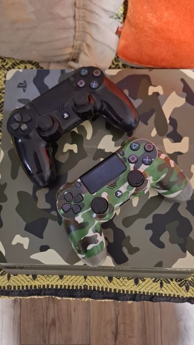 Playstation 4 с Волан с педали и скоростен лост