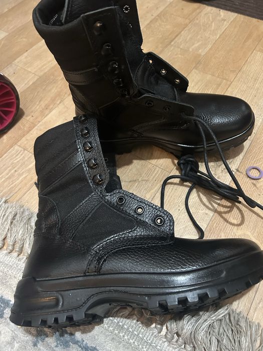 Продам берцы новые 39 размер