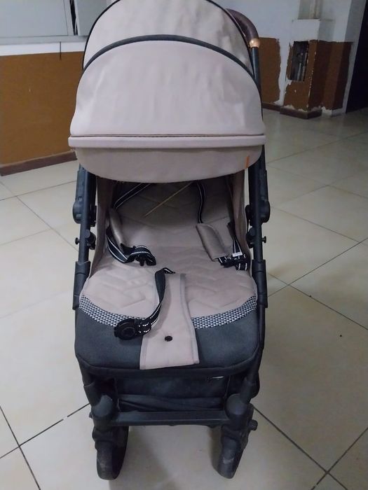 Продам детскую коляску
