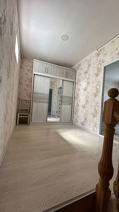 Продаю  2×  этажный  Евро Коттедж метро Дустлик Чкалова