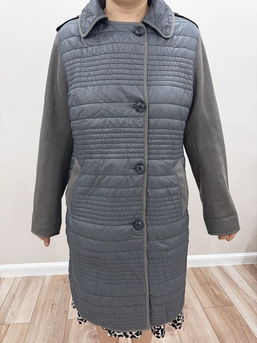 Продается Плащ Женский