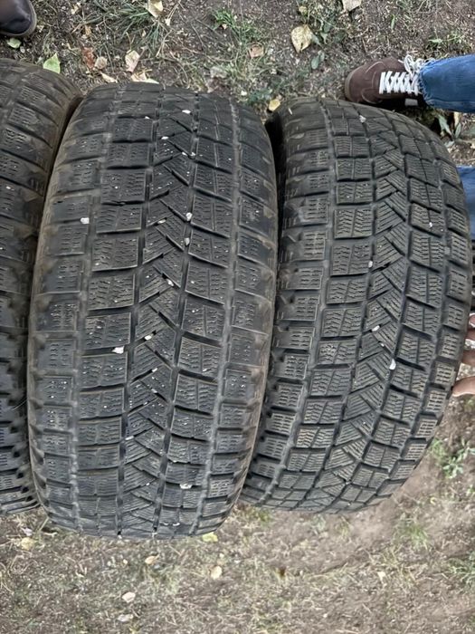 Продам шимние шины размер Р-28, 235/50