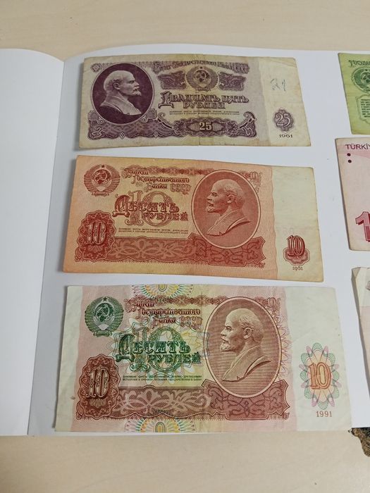 Продаю монеты разные .