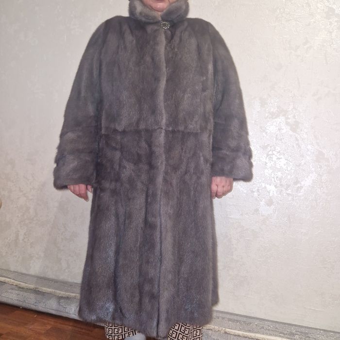 Продам норковую шубу