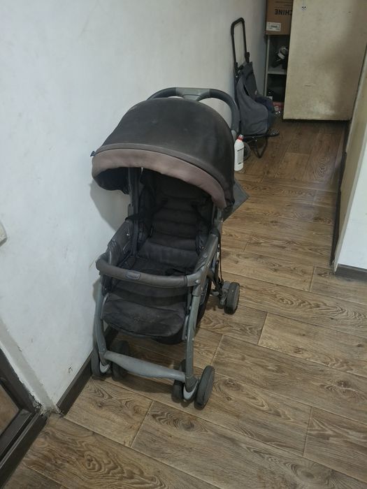 Продам детскую коляску за 5000