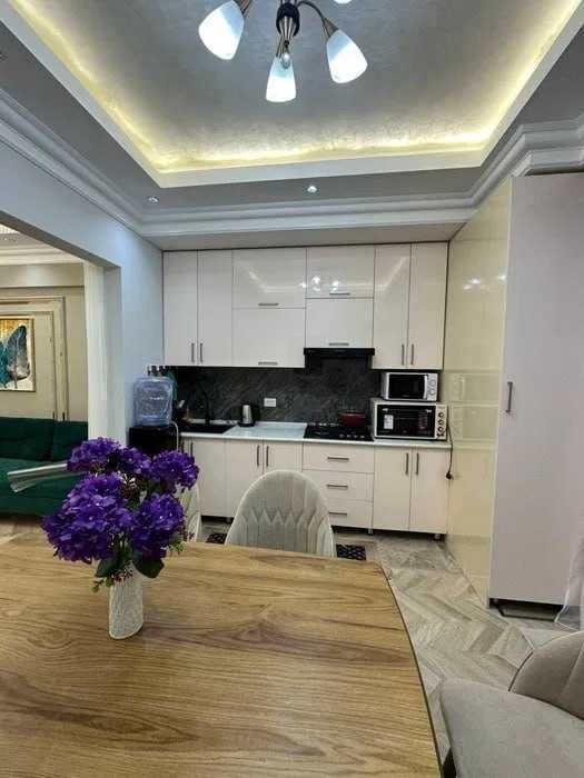 R17 Сдаётся квартира 2/3/9 на Шайхантахурском, ЖК Комолон