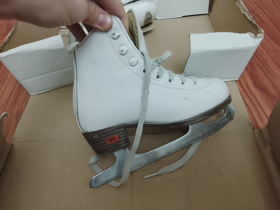 Продам коньки Rei dell